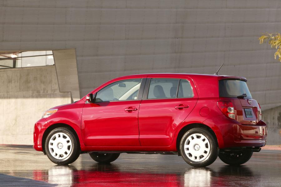  Scion xD 2007 года  (фото 95 из 113)
